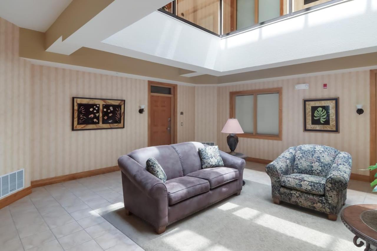 Sugar Beach Villa 1012 Luxury Waterfront Condo Traverse City Dış mekan fotoğraf