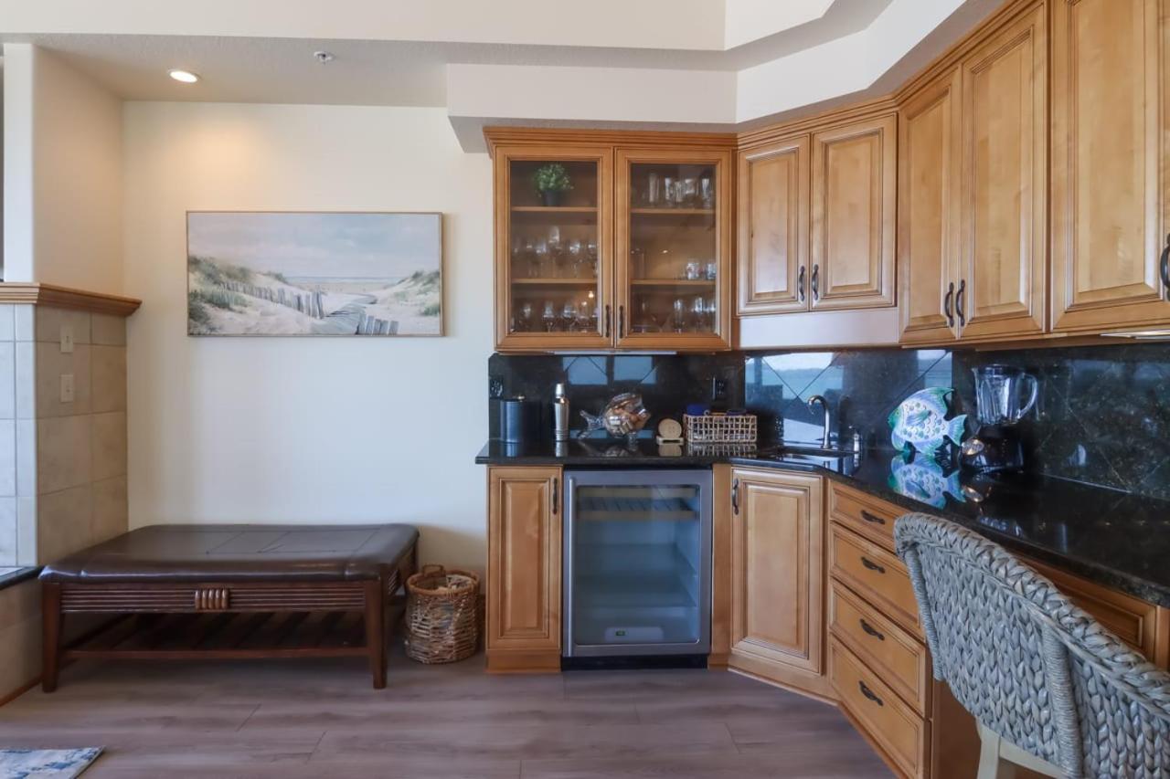 Sugar Beach Villa 1012 Luxury Waterfront Condo Traverse City Dış mekan fotoğraf