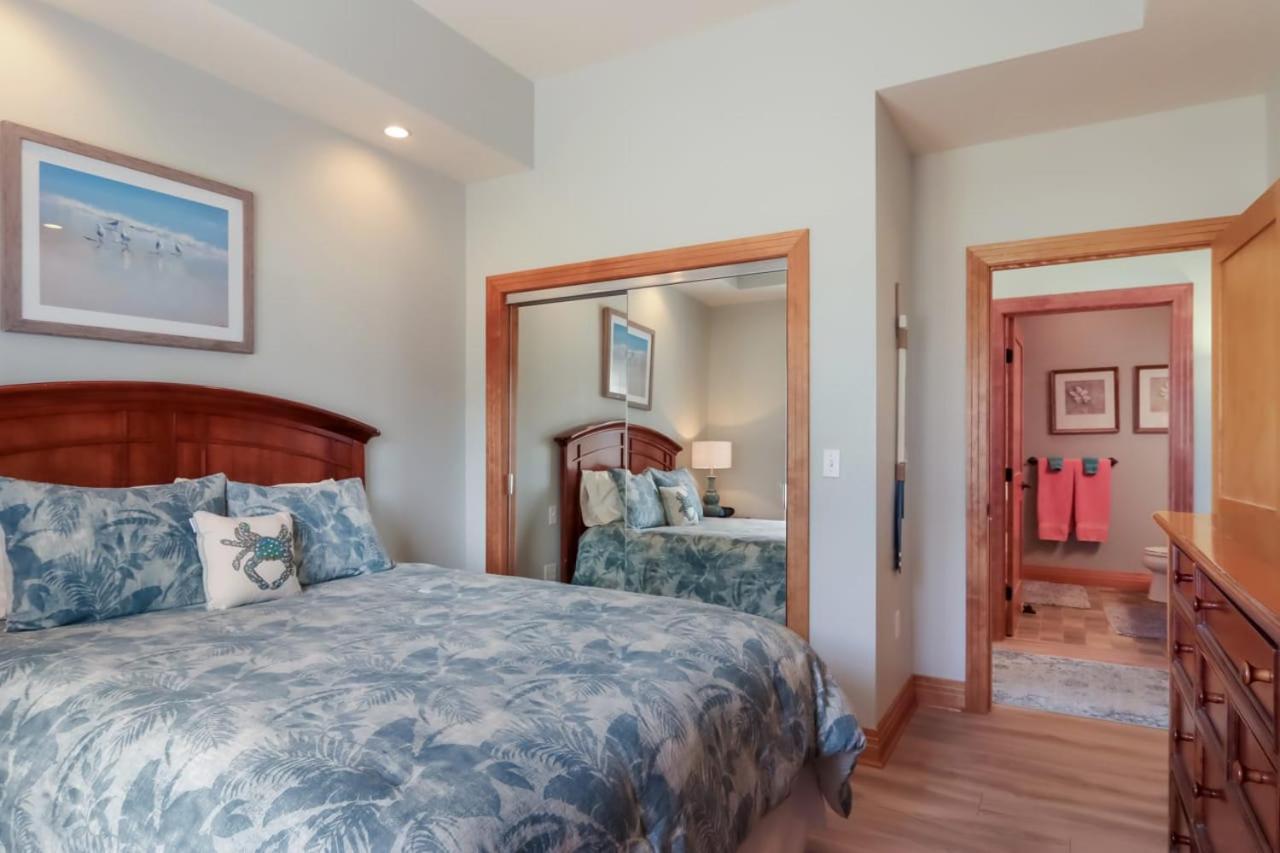 Sugar Beach Villa 1012 Luxury Waterfront Condo Traverse City Dış mekan fotoğraf